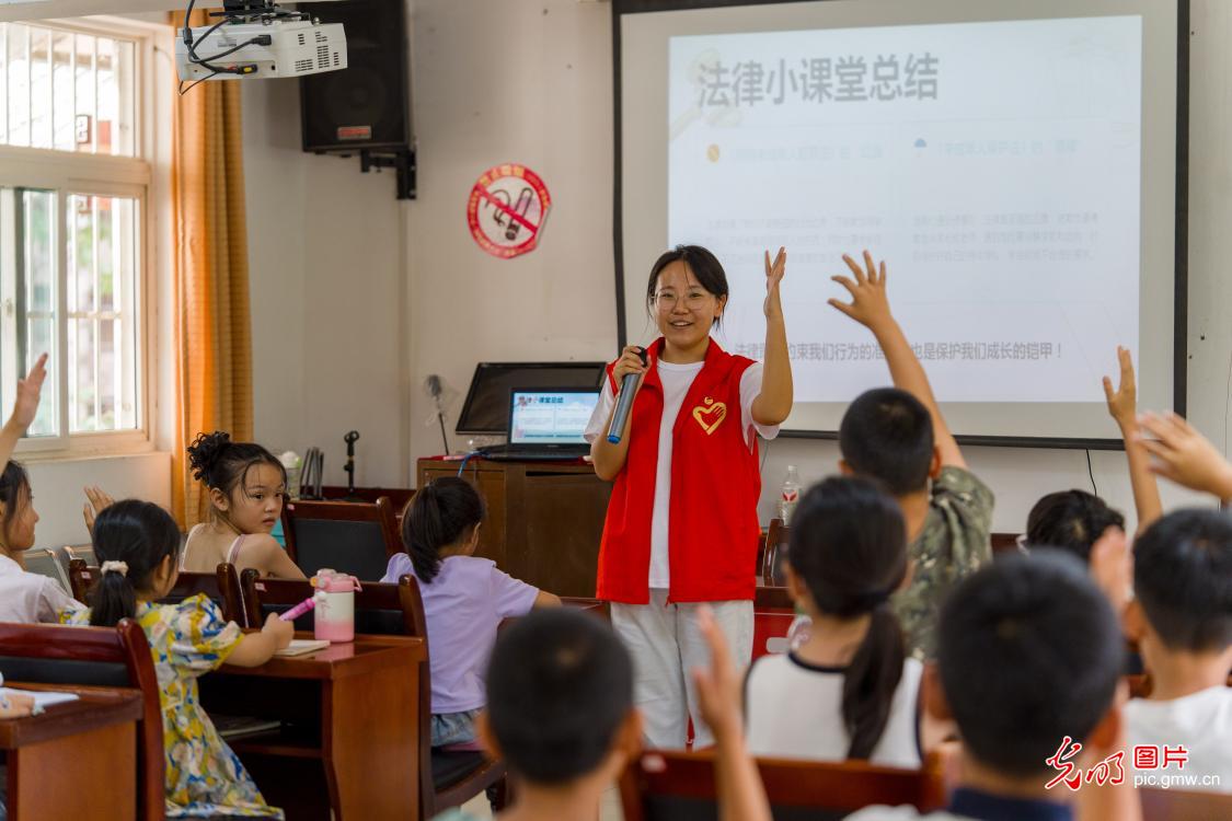 扎根乡土 深耕服务 新时代大学生的盛夏答卷 扎根乡土 深耕服务 新时代大学生的盛夏答卷