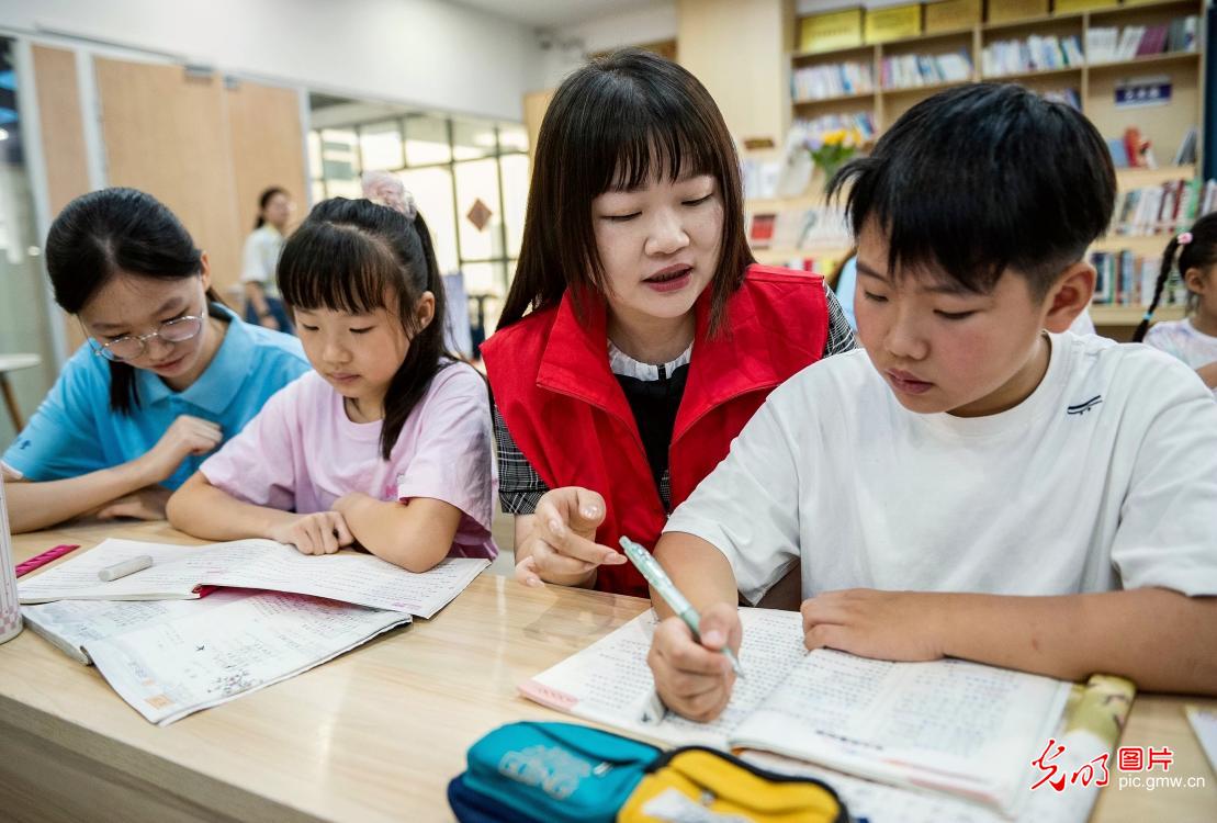 扎根乡土 深耕服务 新时代大学生的盛夏答卷 扎根乡土 深耕服务 新时代大学生的盛夏答卷