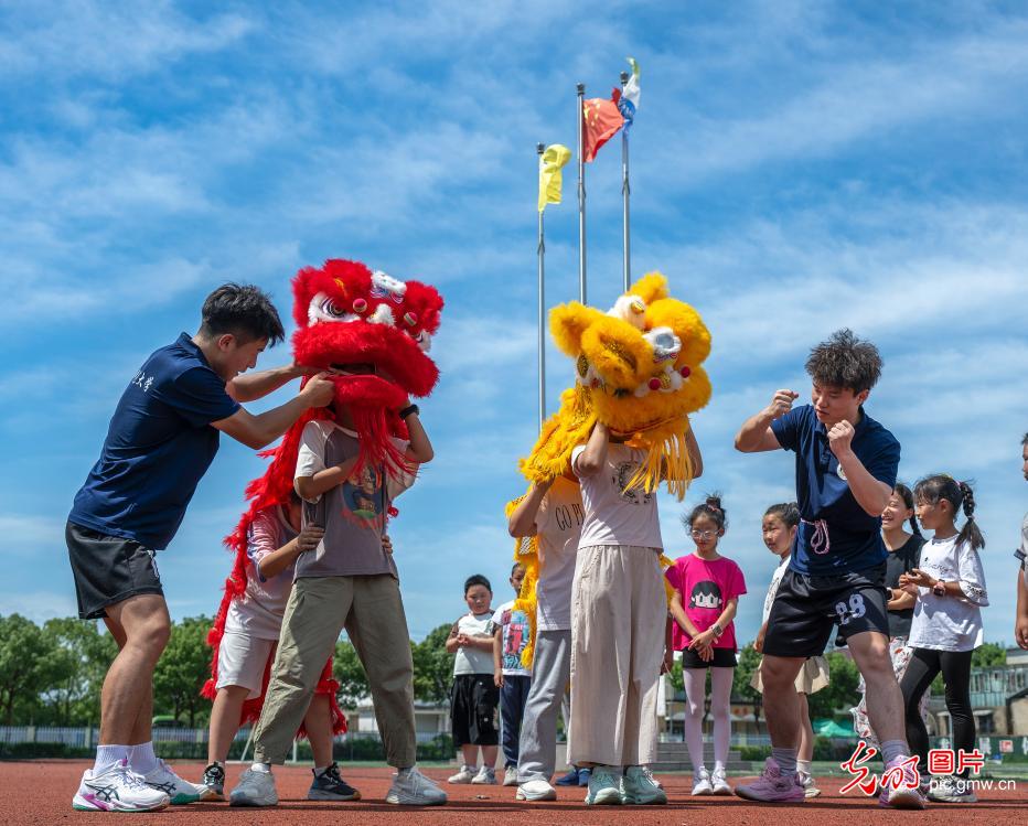 扎根乡土 深耕服务 新时代大学生的盛夏答卷 扎根乡土 深耕服务 新时代大学生的盛夏答卷